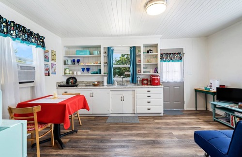 Warren Villa | Vintage villa-Country Living Guesthouse