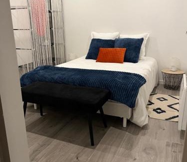 La Souterraine Apartamento | violette 2