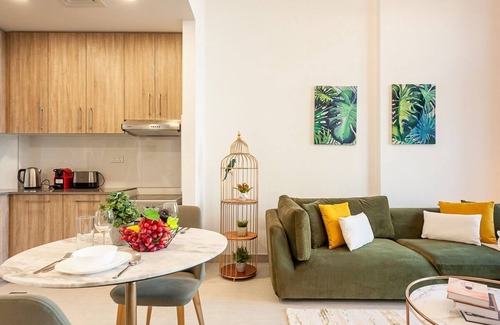 Dubai Apartamento | ViP 1BR in Town Square Rawda 1 Central Park View