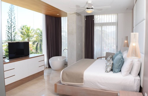 Los Brazos Complejo | VIP Gold 1 or 2 BR Suite Puerto Plata Lifestyle