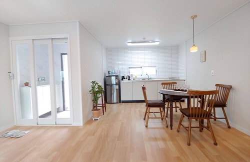 Hallim Casa | Viravi Stay
