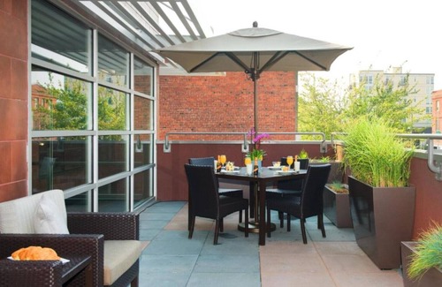Port Gardner Casa | Visit Our Modern Everett, WA hotel Minutes From Boeing