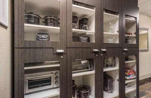 Bryant Pattengill West Complejo | Visit University of Michigan Museum of Natural History! Pets Allowed, Kitchen!