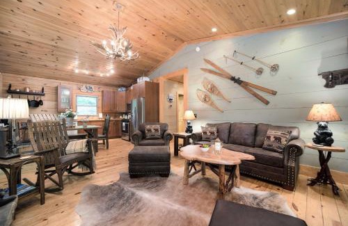Cullowhee Casa | Visit WCU and Ski Sapphire Valley! Smoky Mtn Cabin