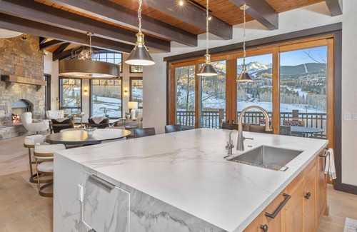 Mountain Village Casa | Vista Haus at Country Club, Perfect ski and golf retreat!