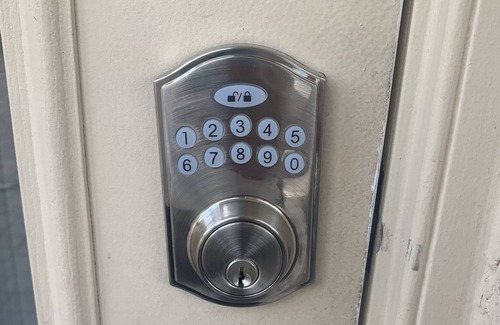 Vista East Apartamento | Vista Lake Private Studio Entrance