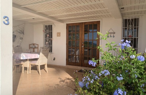 Dickenson Bay Apartamento | Vista Mare Holiday Home