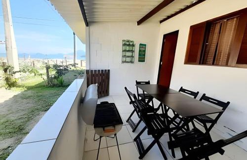 Ubatumirim Casa | Vista para o mar casa 45 Praia do Estaleiro