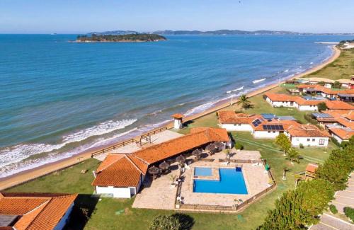 Praia Rasa Casa | Vista para o mar, Praia e Piscina no Condomínio Búzios Resort Pé na Areia