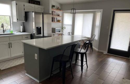 Sierra Vista Casa | Vista Retreat - Country Club Estates