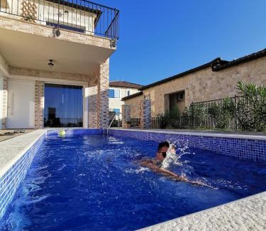 Rtina Apartamento | Vista Villas - Lazy Days Apartment Villa N