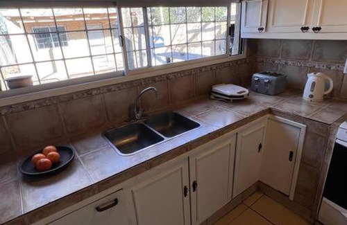 Vistalba Casa | Vistalba Relax, hermosa y cómoda Casa con piscina!