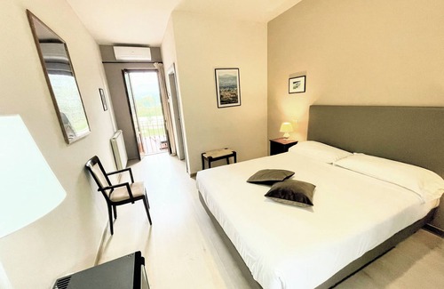 Spello Complejo | Vita Di Spello-slps 54, inc 18 children - pools x 2, spa, bar/restaurant, ebikes