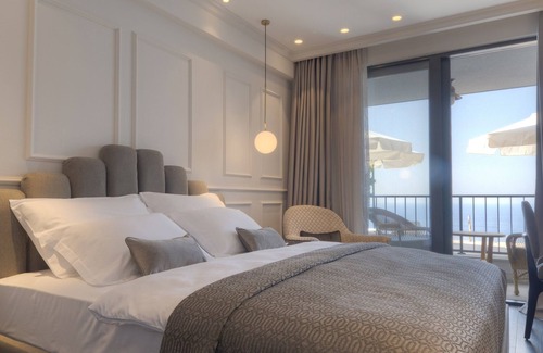 Rezevici Hotel | Vivid Blue Serenity Resort