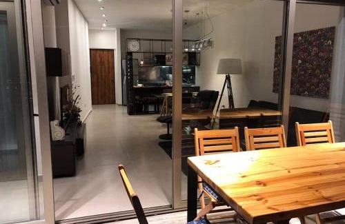 Yerba Buena Apartamento | Vivienda con hermosas vistas, al pie del cerro