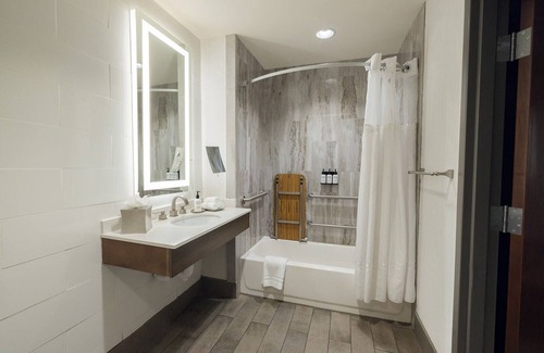 Downtown Memphis Hotel | voco Hotel Napoleon Memphis by IHG