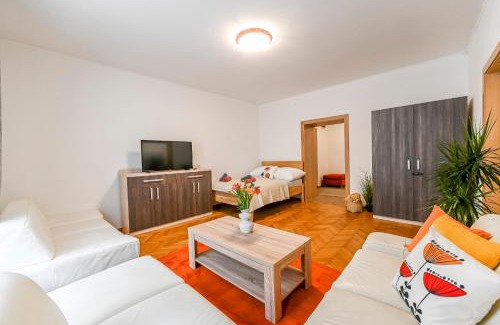 Kosice Old Town Apartamento | Vodna 6 Center Kosice 2 samostatne spalne