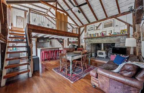 Bearsville Casa | Vogue ft Woodstock Barn