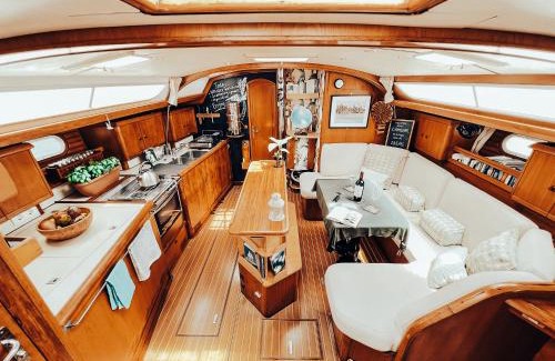 Fakarava Alquiler De Eote | Voilier privé en pension complète