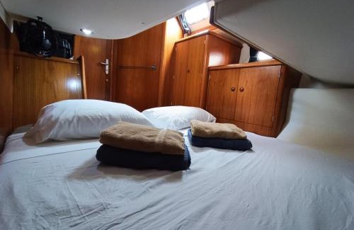 Fakarava Alquiler De Eote | Voilier privé en pension complète