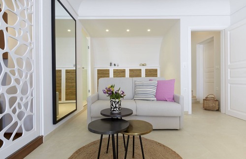 Santorini Hotel | Volcano View Hotel Santorini