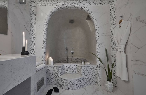 Santorini Hotel | Volcano View Hotel Santorini