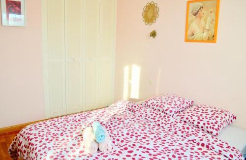 Nieul-sur-Mer Villa | Votre séjour, votre événement, Maison 3 chambres, jardin privé,wifi, proche La Rochelle, proche golf et plages, services sur mesure