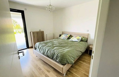 Brison-Saint-Innocent Apartamento | Vrbo Property