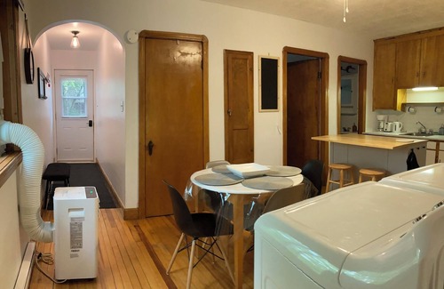 Sherbrooke Apartamento | Vrbo Property