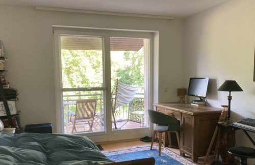 Gross Glienicke Condominio | Vrbo Property