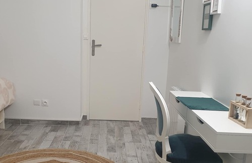 Bretigny-sur-Orge Cabina | Vrbo Property
