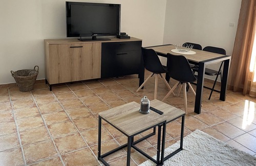 Goult Apartamento | Apartment