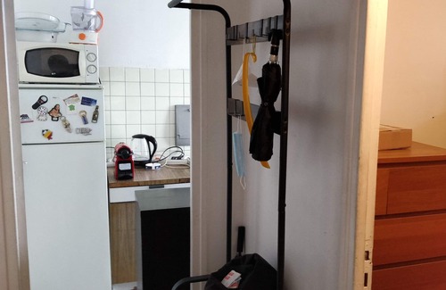 19th Arrondissement Apartamento | Vrbo Property