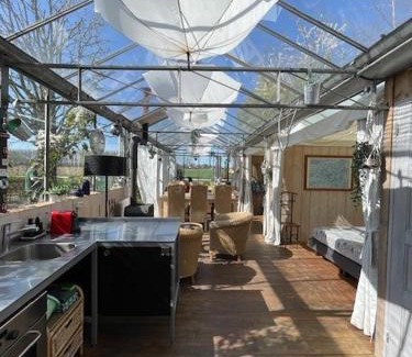 Hank Casa | Vrijstaande accommodatie Glamping de Kas InN