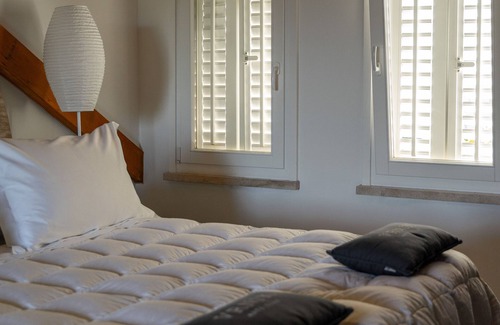 Cove Tri Zala (Zrnovo) Cama Y Desayuno | Vrnik Arts Club