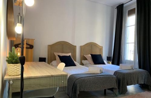 Centro histórico de Zaragoza Apartamento | VTZ El Balcón a la Basílica V - vistas inmejorables a la Basílica del Pilar!
