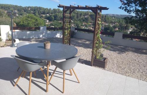 Peypin Apartamento | Vue magnifique, jardin et petit cocon en provence