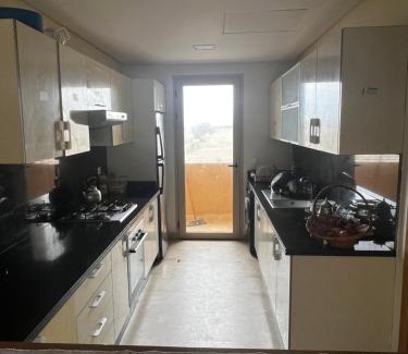 Soualem Trifiya Apartamento | Vue piscine et accès rapide à la plage