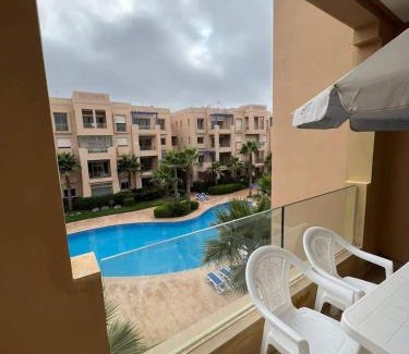 Soualem Trifiya Apartamento | Vue piscine et accès rapide à la plage