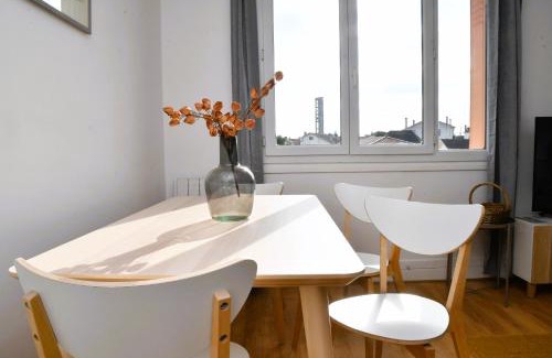 Tarbes Apartamento | Vue Pyrénéenne Élégante avec 2 chambres