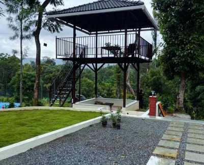 Chikkamagaluru Casa | VV Farm Stay With Mountain View and Pool