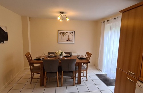 Newark upon Trent Casa | Vyna Place-Close to City Hospital