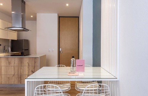 Zona Rosa Apartamento | w Amazing 2BR in Chico