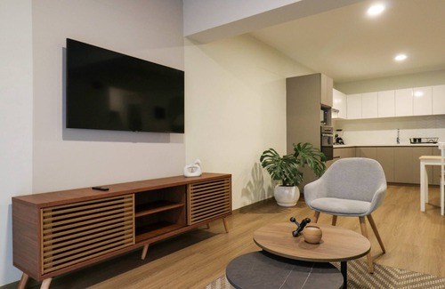 Santa Cruz Apartamento | w Delightful 2BR w Balcony in Miraflores