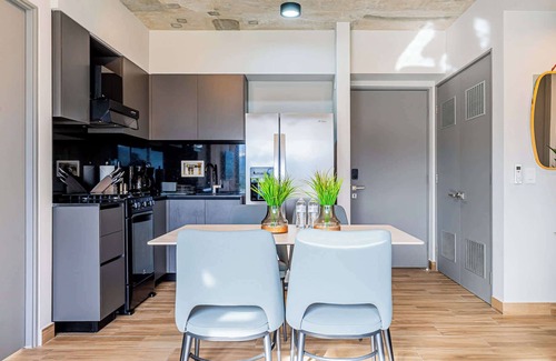 Panama City Apartamento | w* | Elegant 2BR Apartment in the Heart of Centriqo