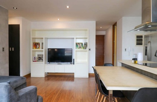 Santa Cruz Apartamento | w Picturesque 2BR at Malecon