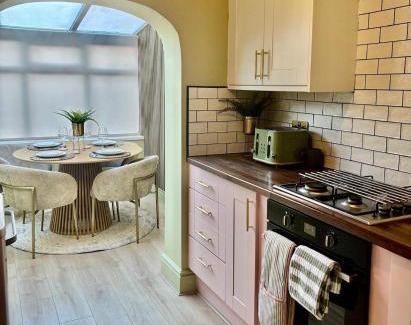 Cleethorpes Casa | Wad-i-Koo Beach House, Hot Tub, Games Room