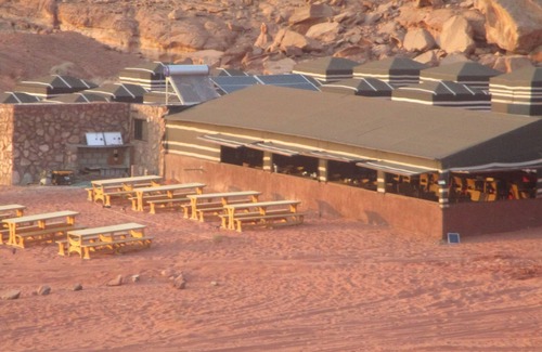 Wadi Rum Alquiler De RV | Wadi Rum Caravan Camp