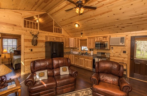 Clifton Cabina | WAE Outdoors Cabin # 4 Cabaña de troncos