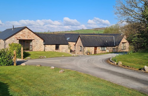 Liverton Casa | Wagtail is set in South Devon with shared indoor pool & games room